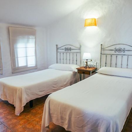 Villa Araucaria By Fontanilla Del Mar Holidays Rentals 加的斯 外观 照片